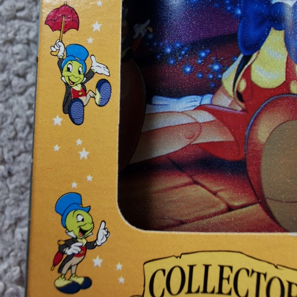 Disney Pinocchio Collector Series Plastic Cup - Picture 9 of 16